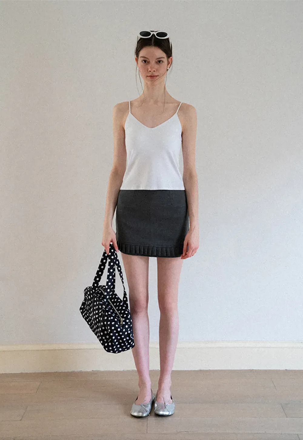 V Neck Cropped Spaghetti Strap Tank Top