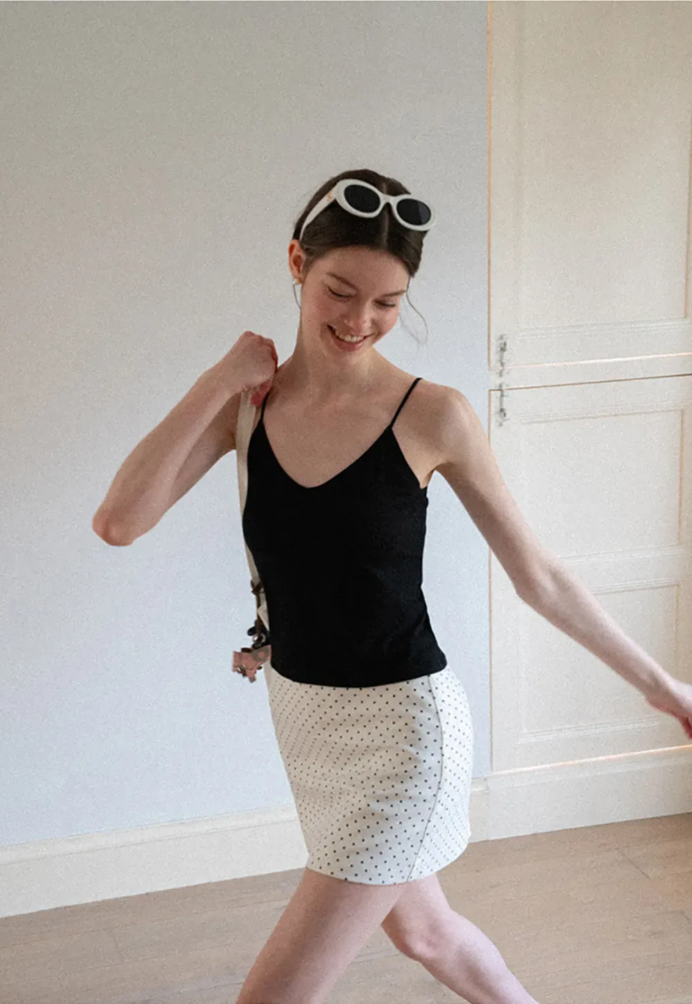 V Neck Cropped Spaghetti Strap Tank Top