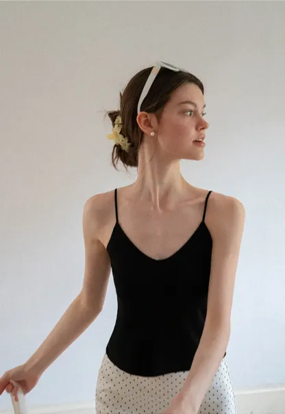 V Neck Cropped Spaghetti Strap Tank Top