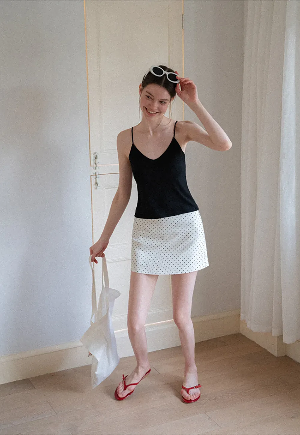 V Neck Cropped Spaghetti Strap Tank Top