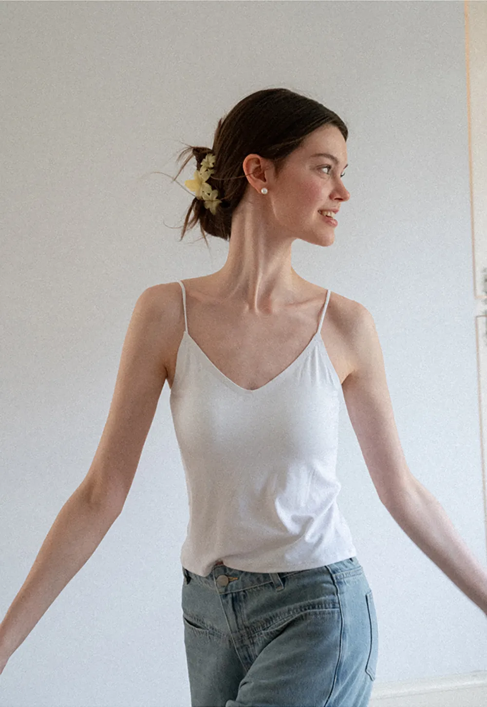 V Neck Cropped Spaghetti Strap Tank Top