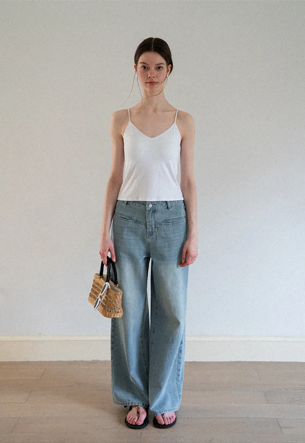 V Neck Cropped Spaghetti Strap Tank Top