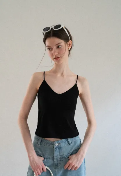 V Neck Cropped Spaghetti Strap Tank Top