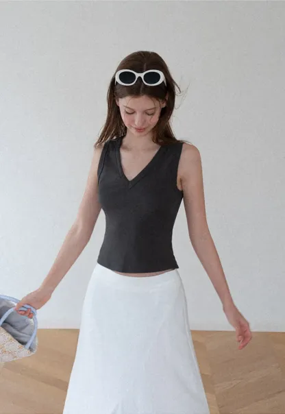 V Neck Ribbed Knit Cropped Tank Top