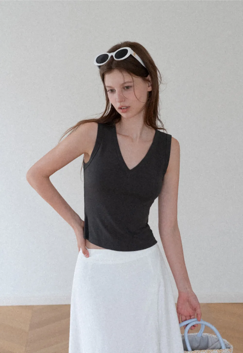 V Neck Ribbed Knit Cropped Tank Top