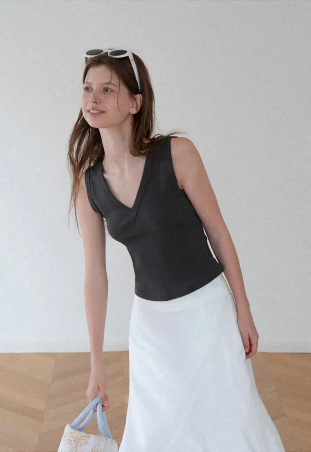 V Neck Ribbed Knit Cropped Tank Top
