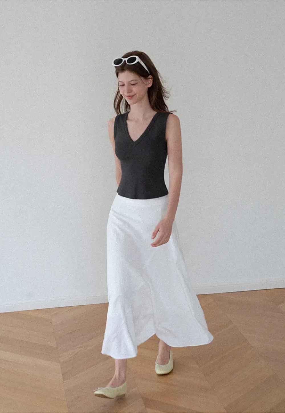 V Neck Ribbed Knit Cropped Tank Top
