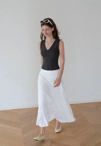 V Neck Ribbed Knit Cropped Tank Top