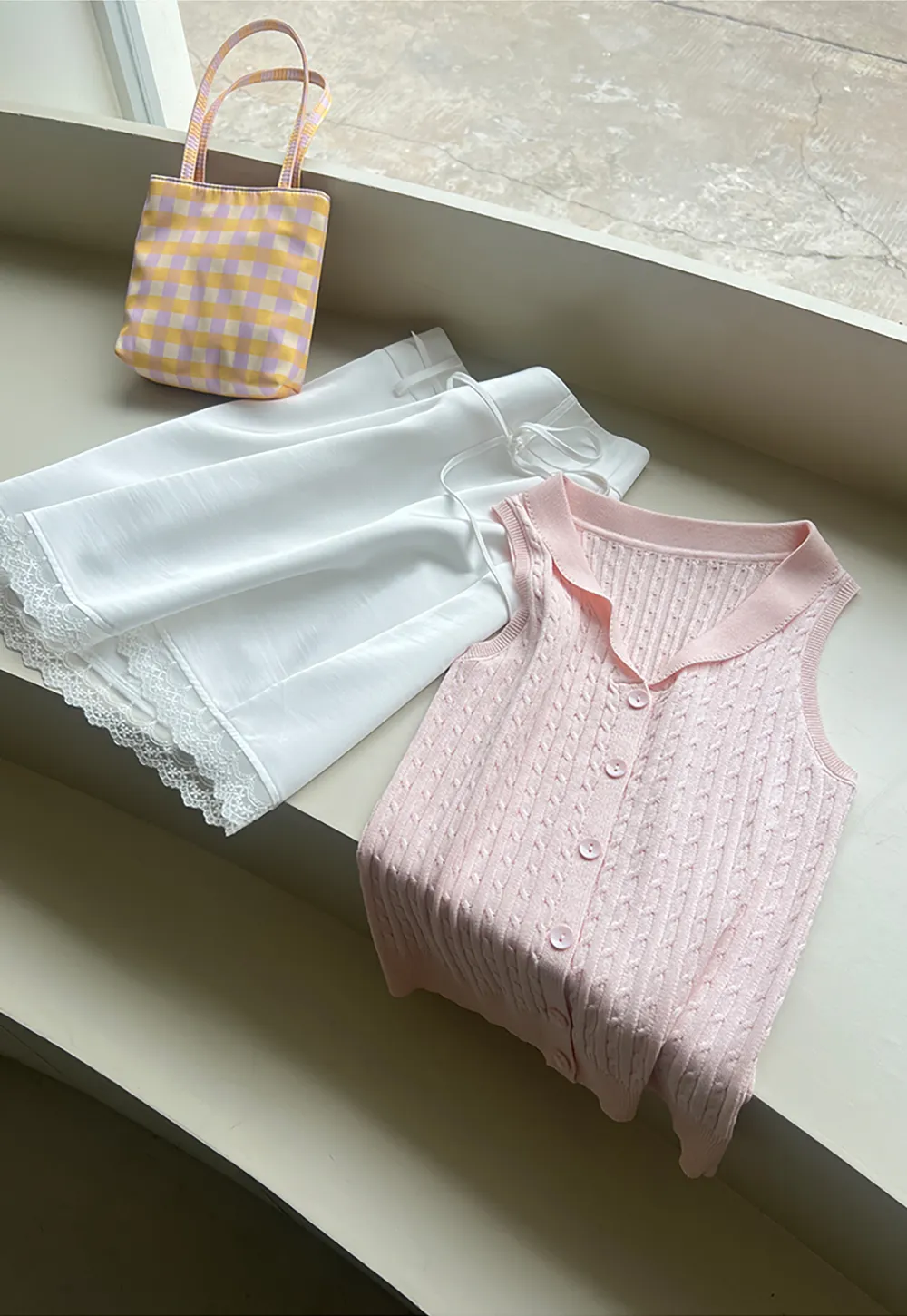 V Neck Ribbed Knit Sleeveless Top