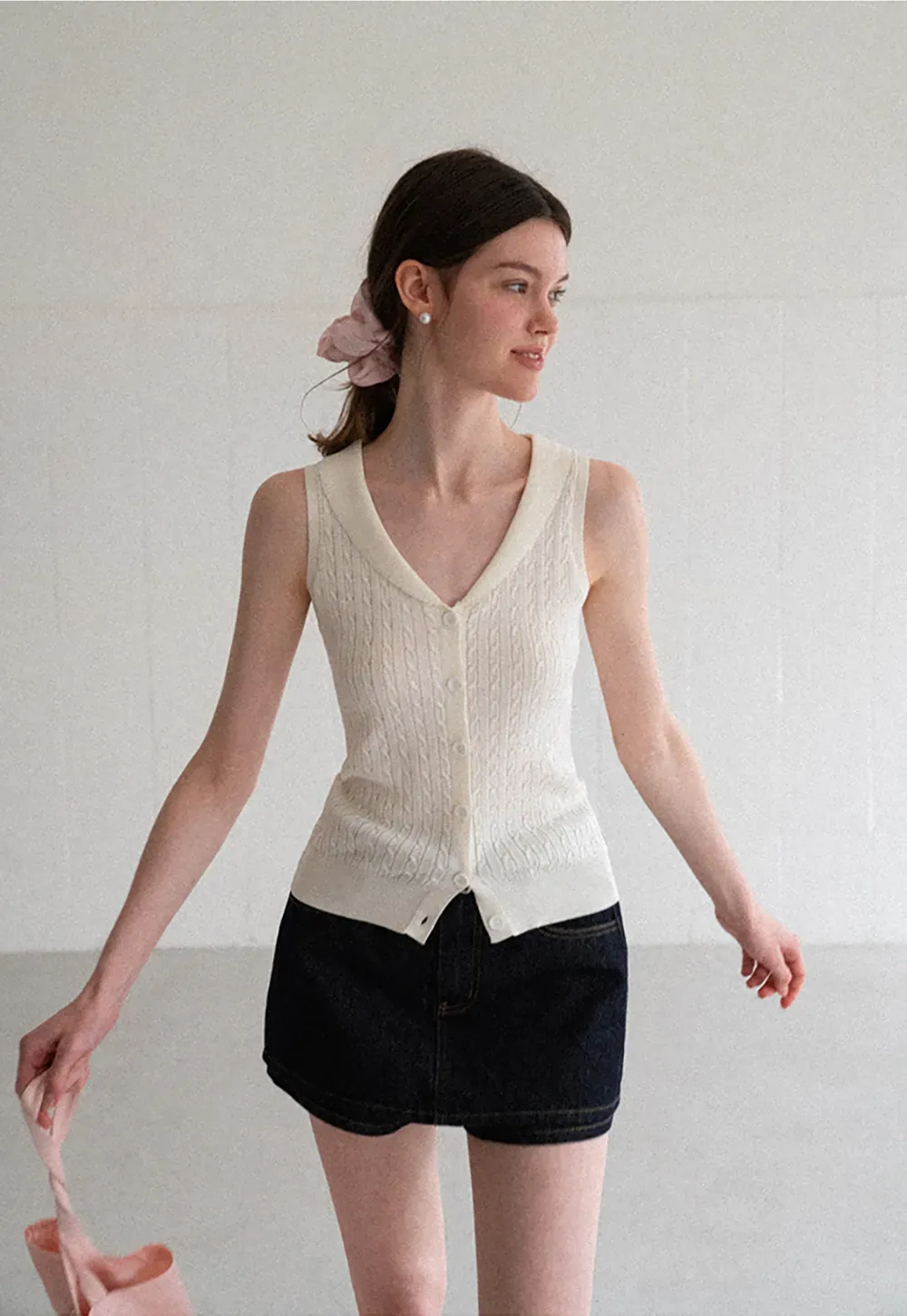 V Neck Ribbed Knit Sleeveless Top