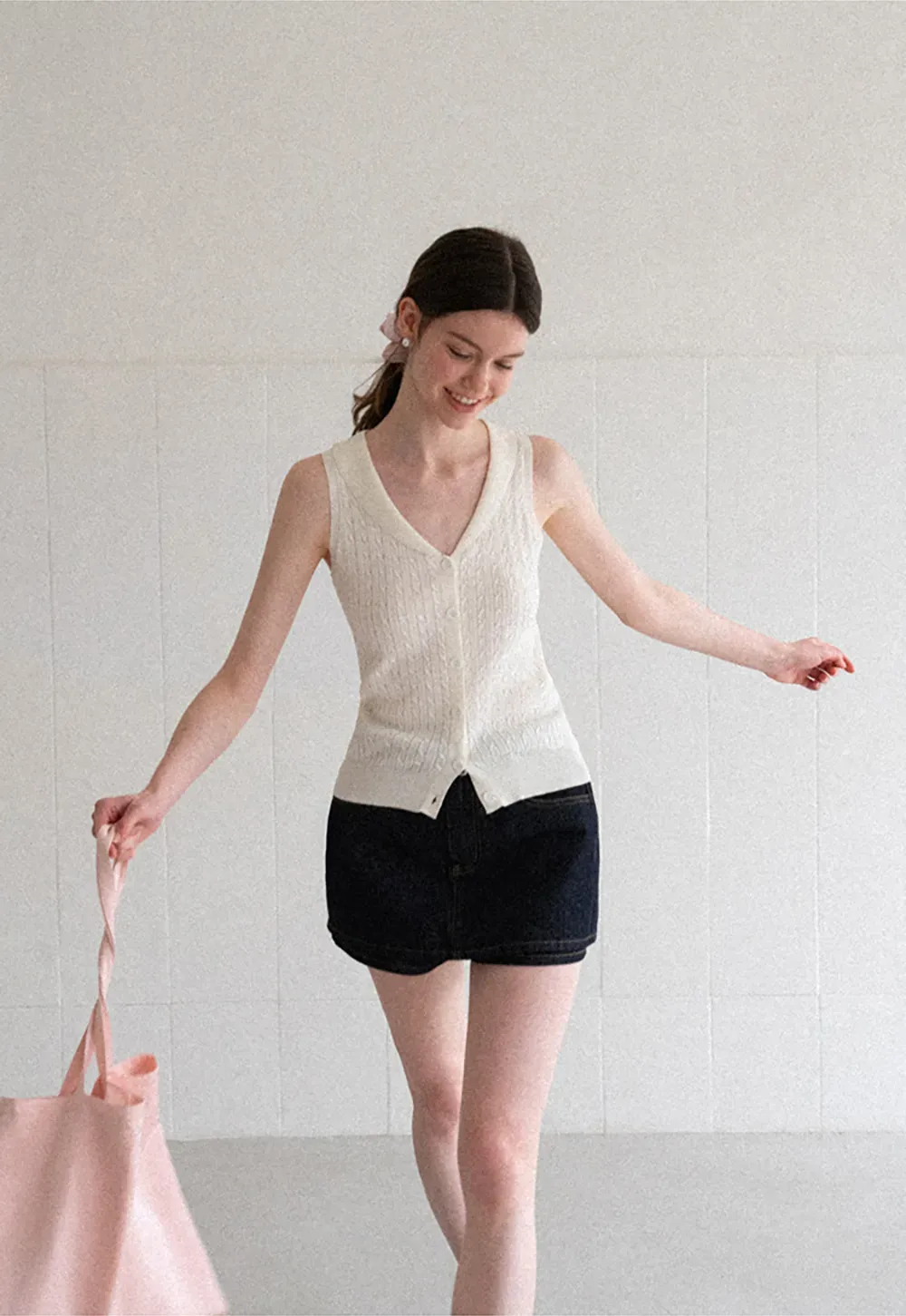 V Neck Ribbed Knit Sleeveless Top