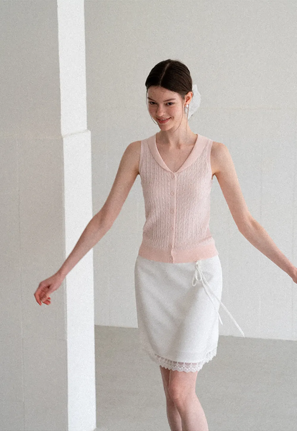 V Neck Ribbed Knit Sleeveless Top
