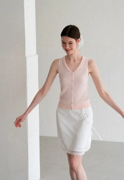 V Neck Ribbed Knit Sleeveless Top