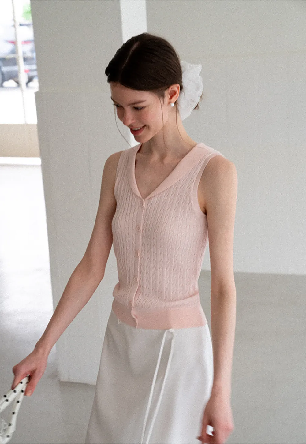 V Neck Ribbed Knit Sleeveless Top