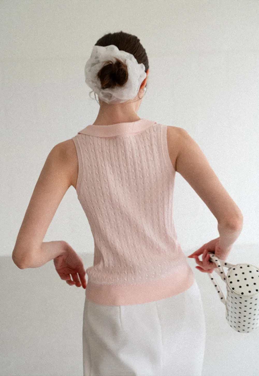 V Neck Ribbed Knit Sleeveless Top