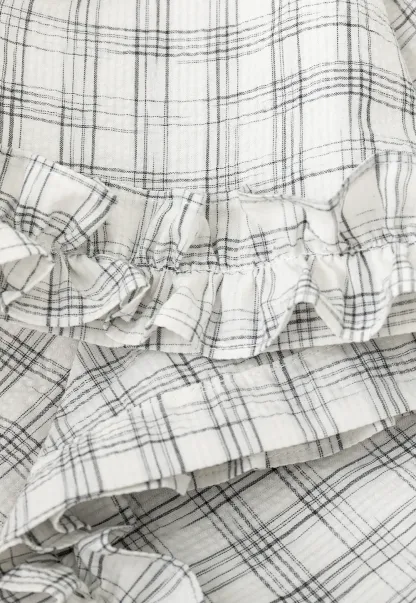 Plaid Pattern Ruffled Hem Sleeveless Tank Top