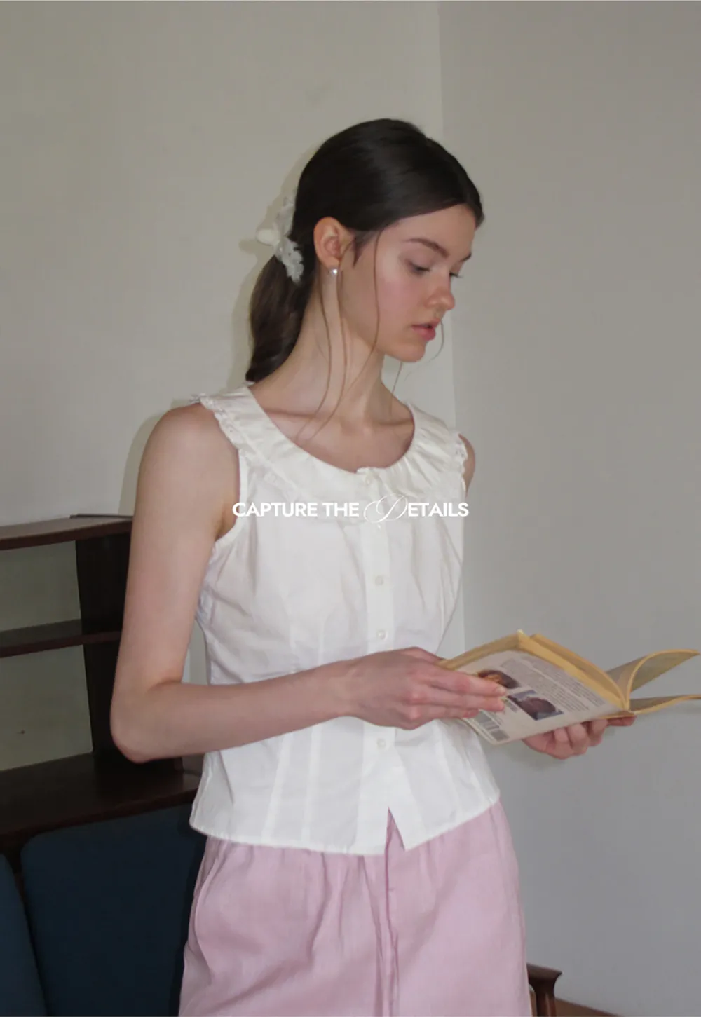 Lace Trim Collar Sleeveless Top