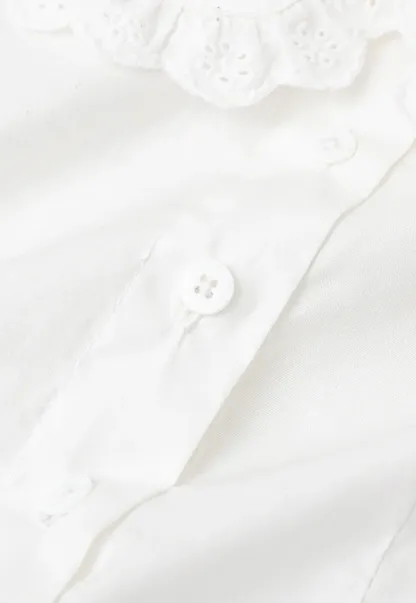 Lace Trim Collar Sleeveless Top