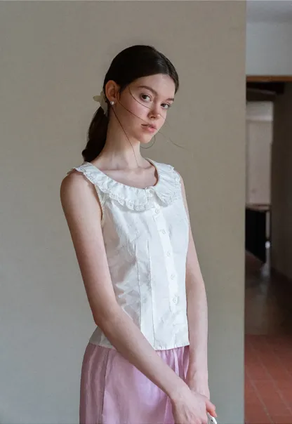Lace Trim Collar Sleeveless Top