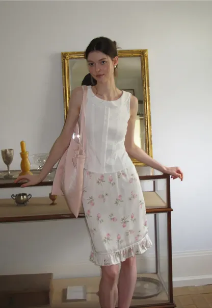 Lace Trim Peter Pan Collar Sleeveless Top