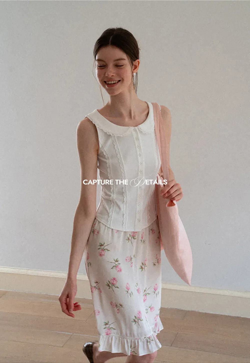 Lace Trim Peter Pan Collar Sleeveless Top