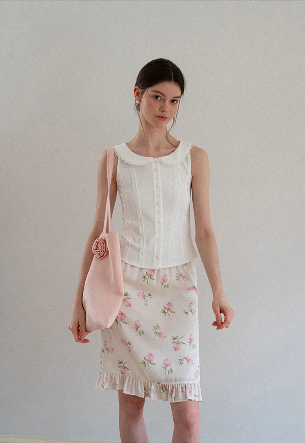 Lace Trim Peter Pan Collar Sleeveless Top