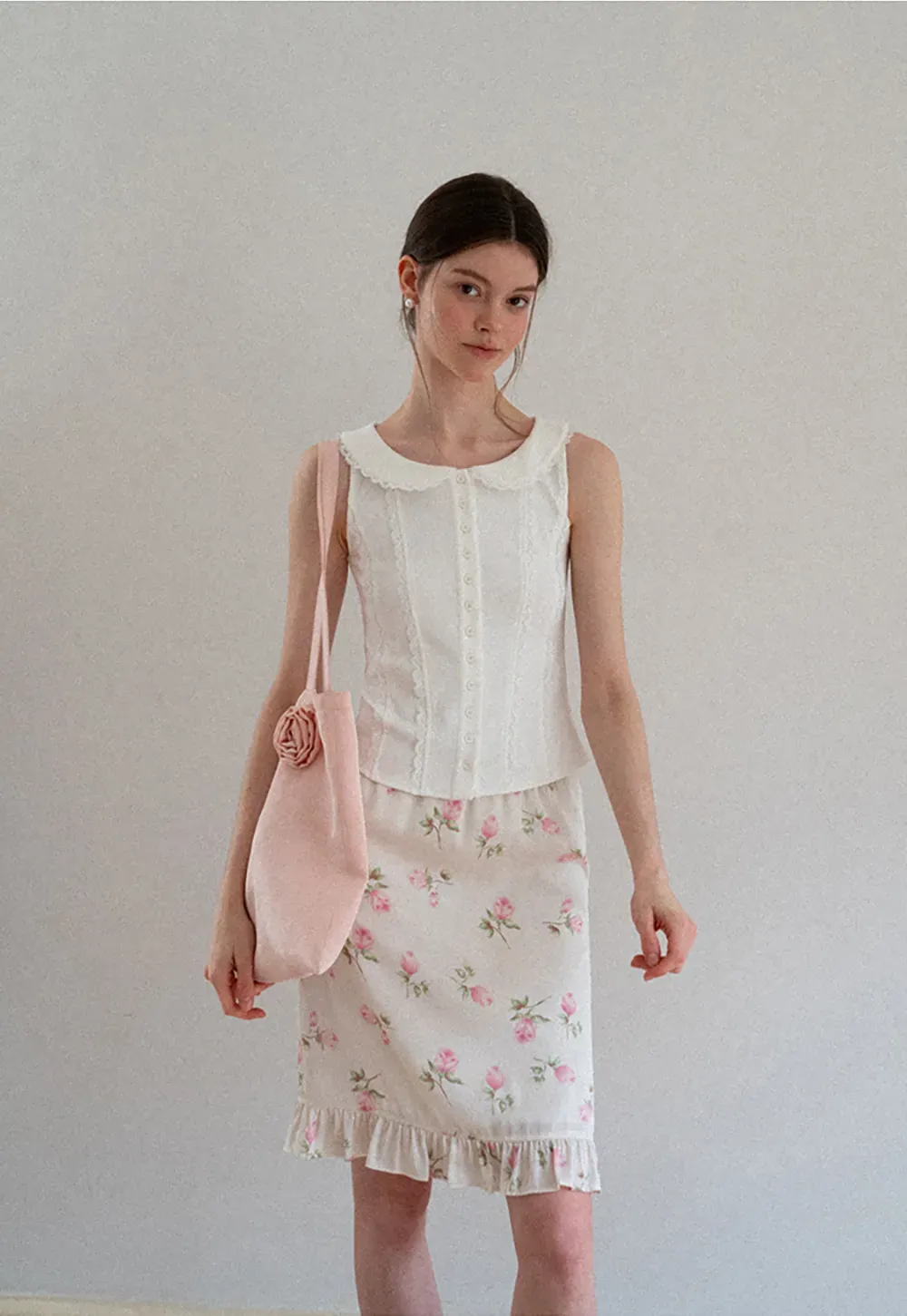 Lace Trim Peter Pan Collar Sleeveless Top