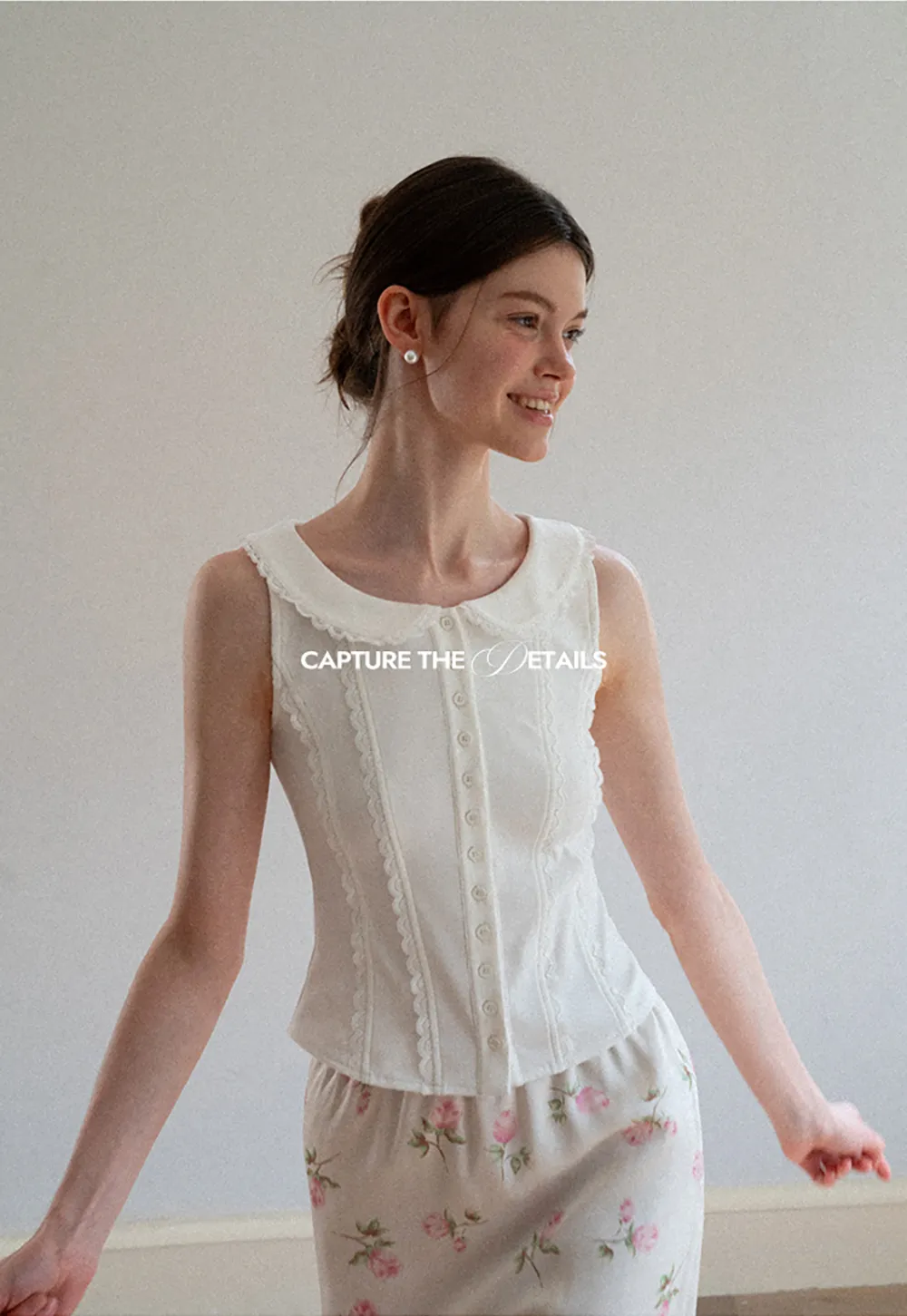 Lace Trim Peter Pan Collar Sleeveless Top