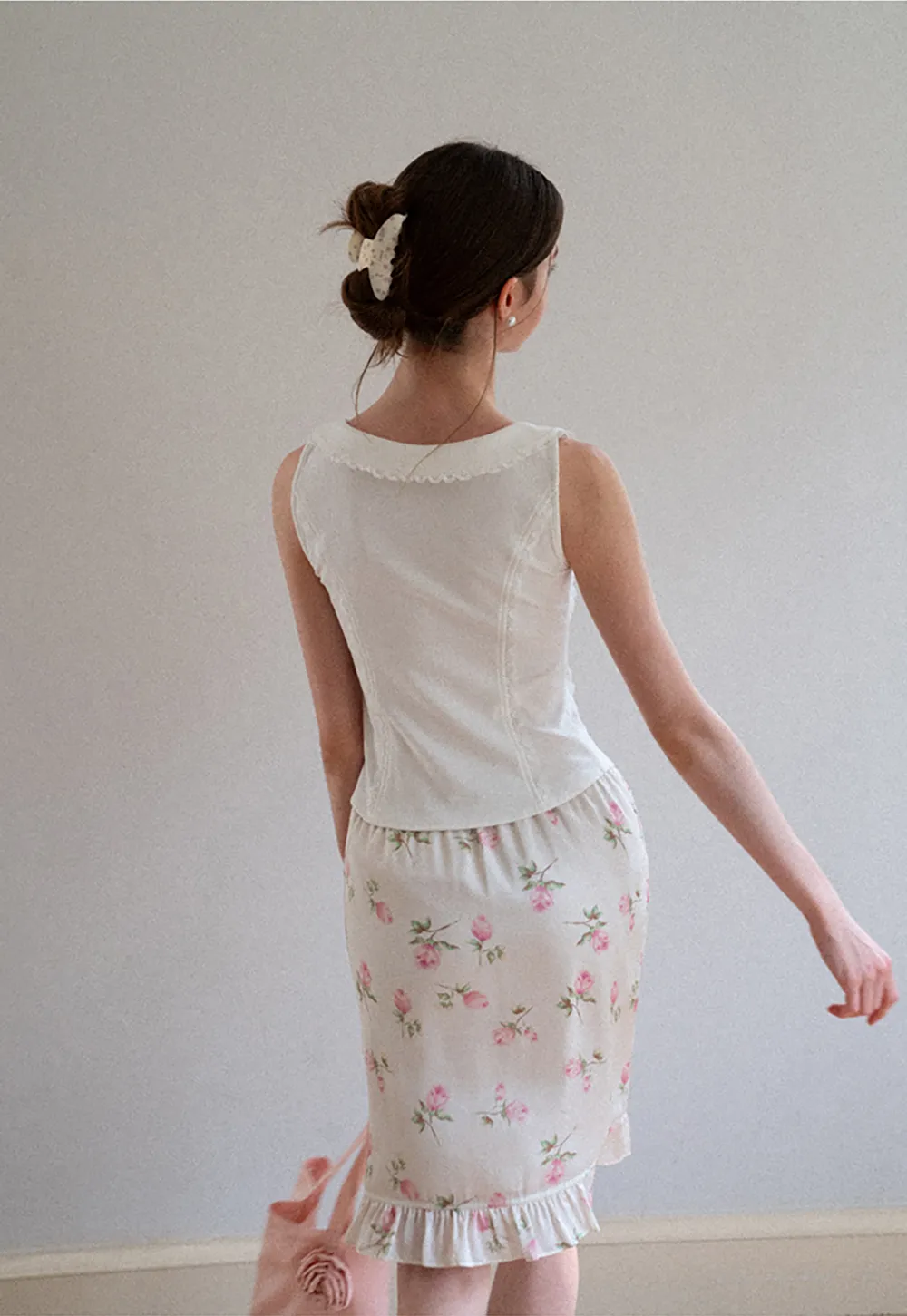 Lace Trim Peter Pan Collar Sleeveless Top