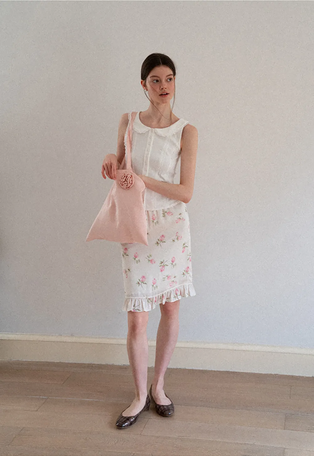 Lace Trim Peter Pan Collar Sleeveless Top