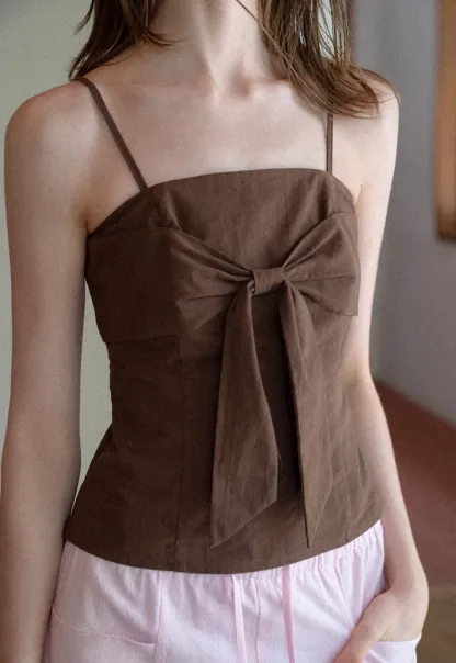 Áo hai dây thắt nơ phía trước