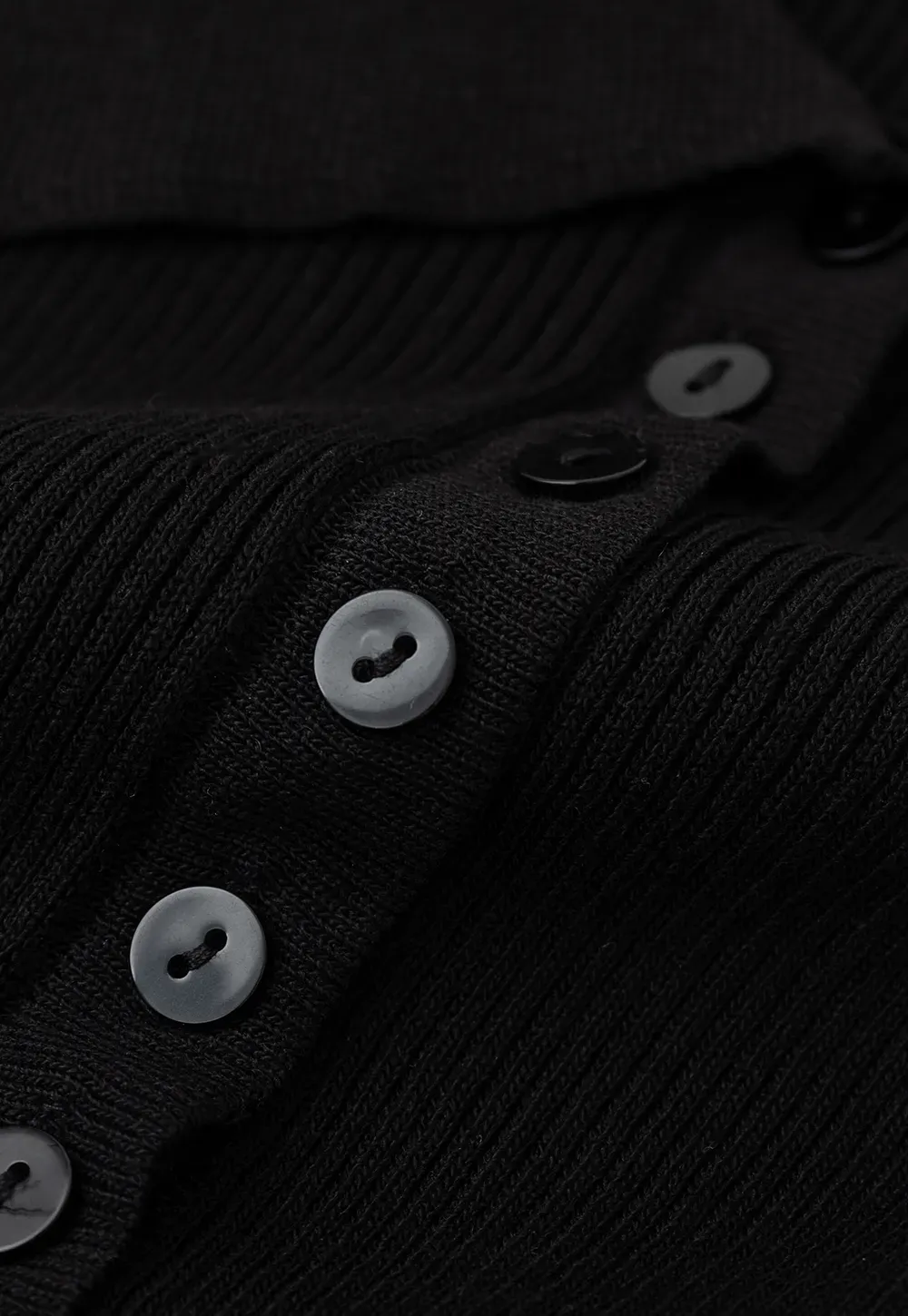 Ribbed Knit Collar Sleeveless Top