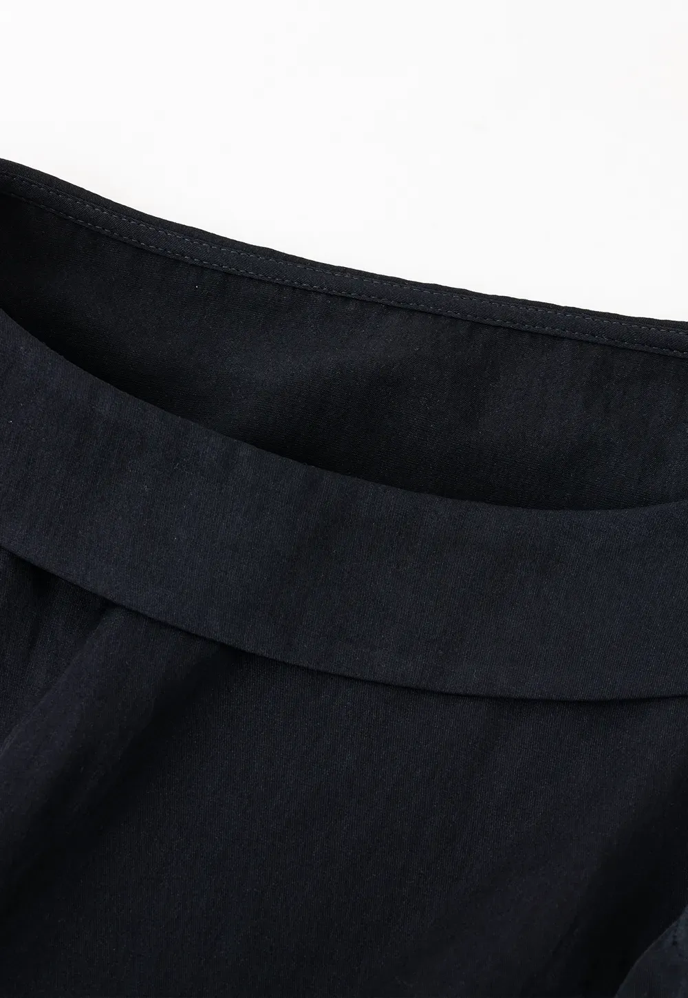 Peplum Hem Sleeveless Top and Pleated Skirt