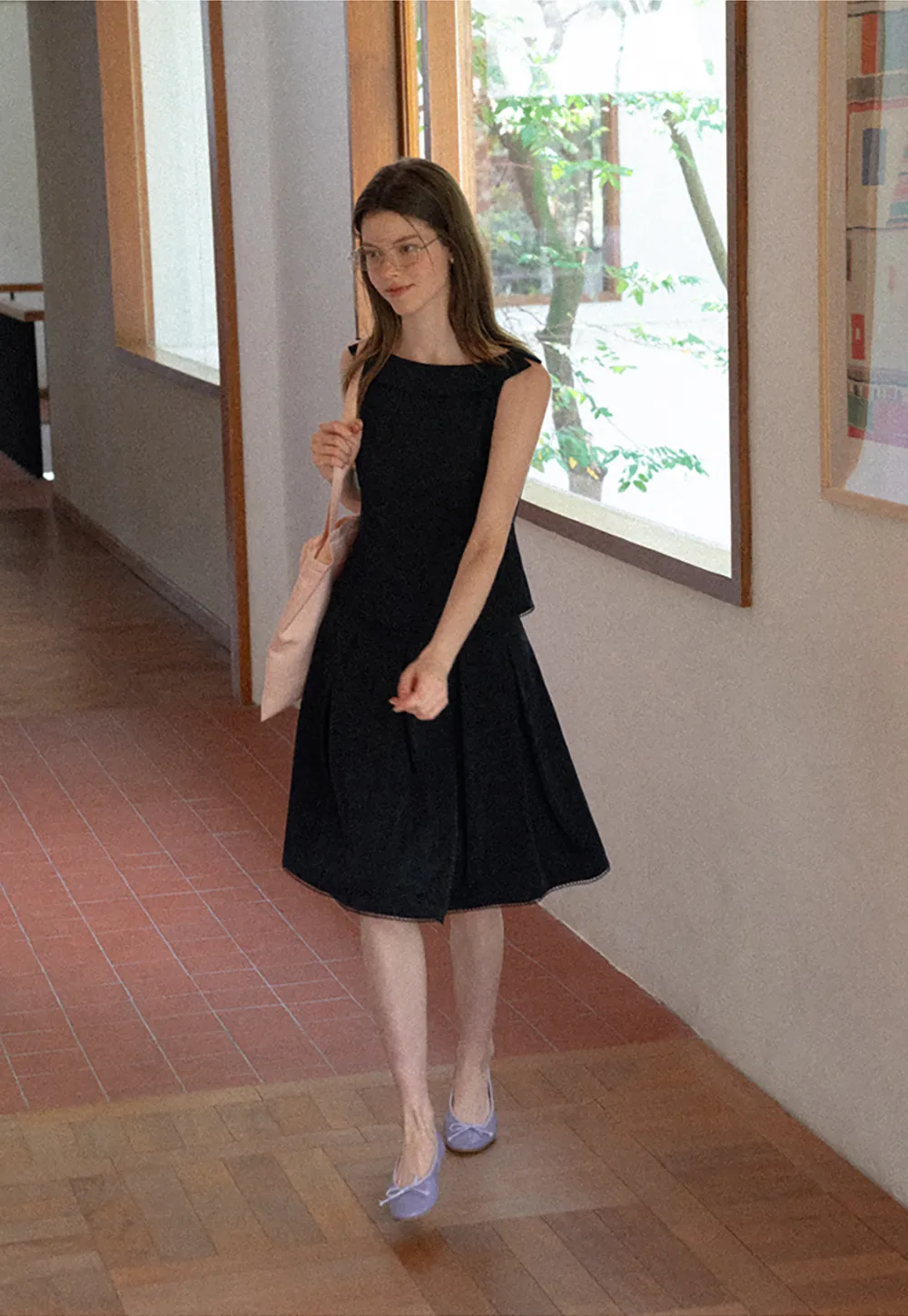 Peplum Hem Sleeveless Top and Pleated Skirt