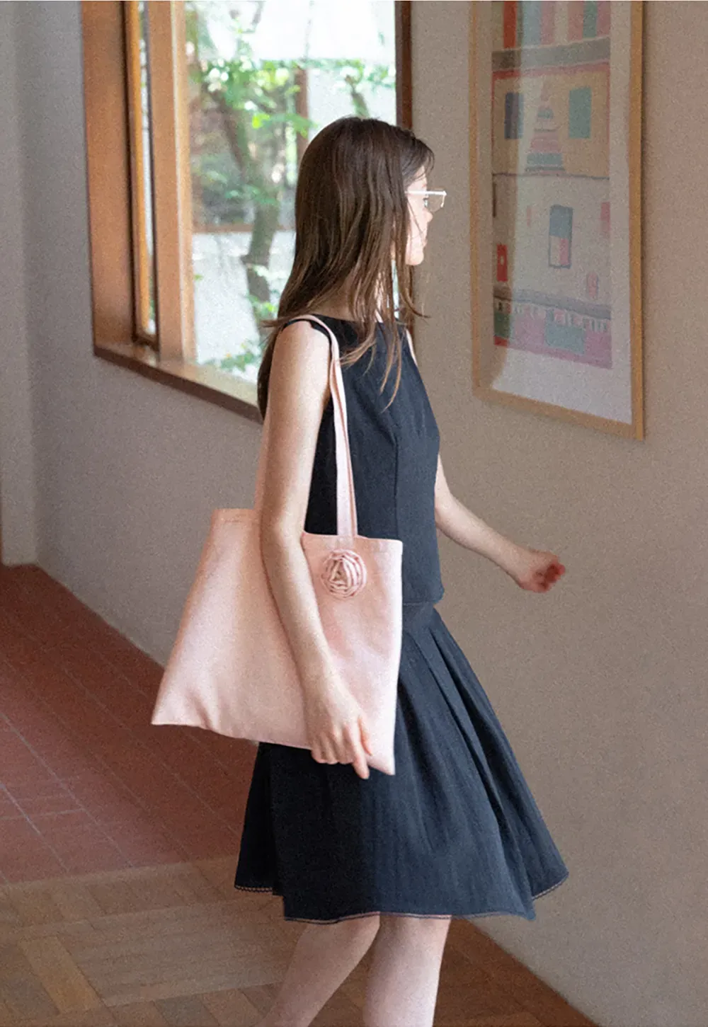 Peplum Hem Sleeveless Top and Pleated Skirt