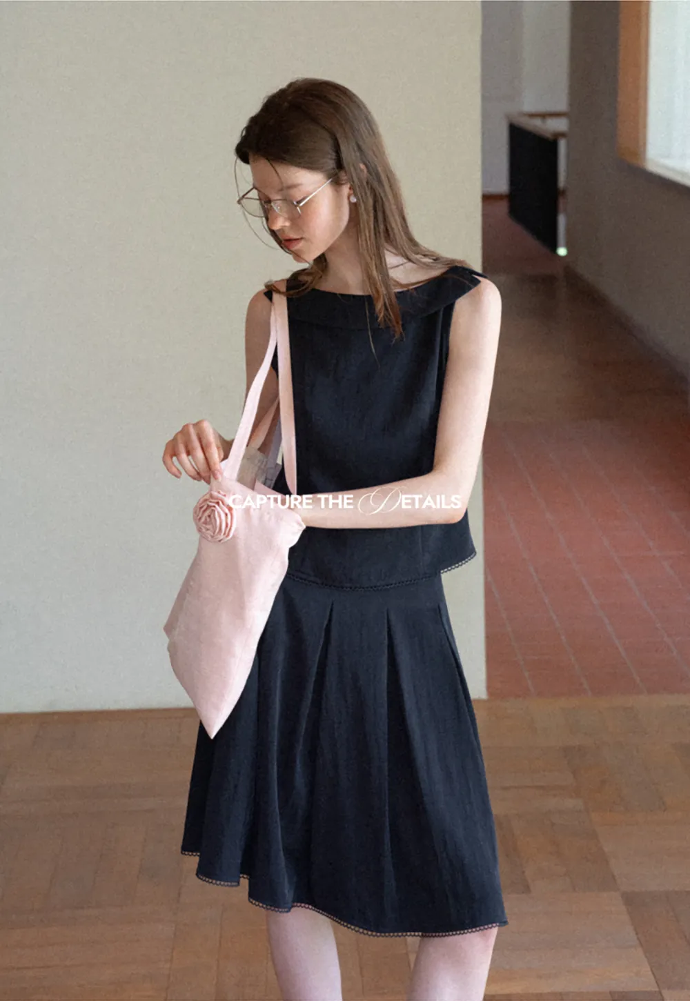 Peplum Hem Sleeveless Top and Pleated Skirt