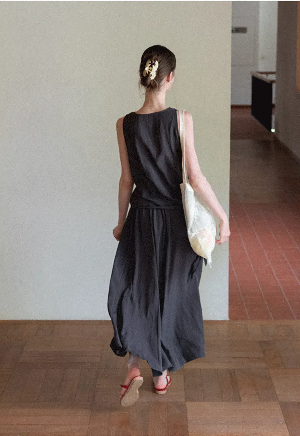 Draped V Neck Sleeveless Top And Flowing A Line Skirt Set