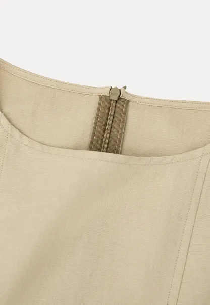 Tanktop mit strukturierten Nähten