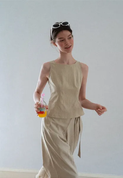 Tanktop mit strukturierten Nähten
