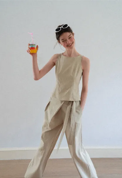 Tanktop mit strukturierten Nähten