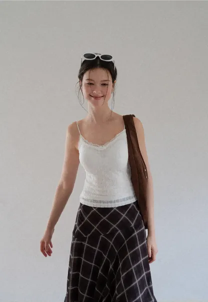 Lace Trim Cropped Knit Tank Top