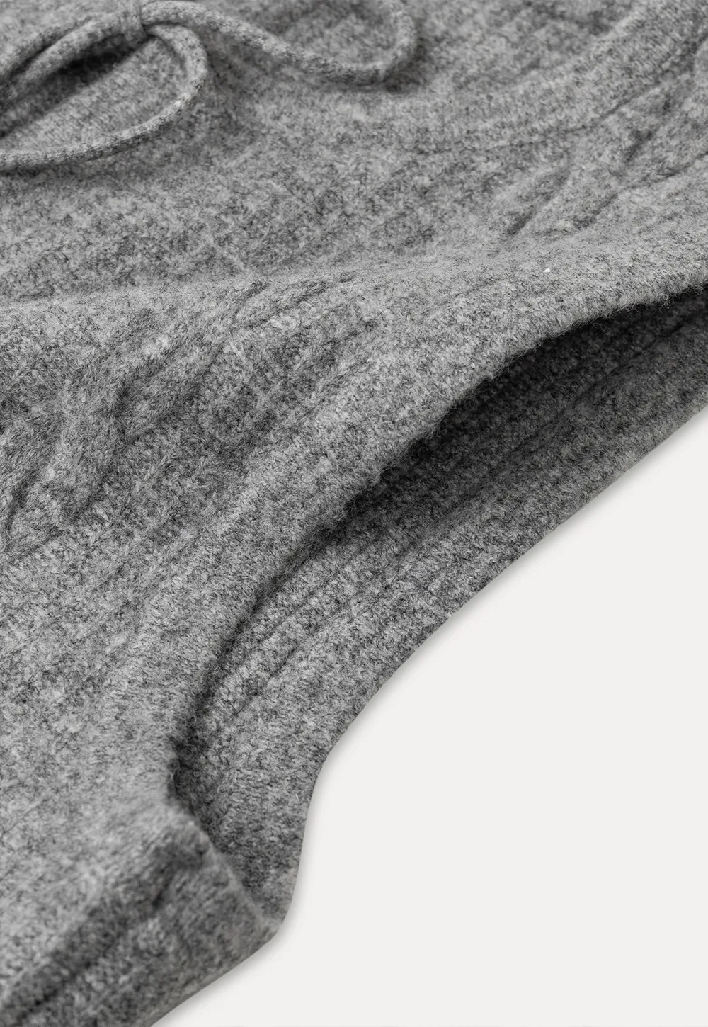 Ruffled Collar Knit Vest