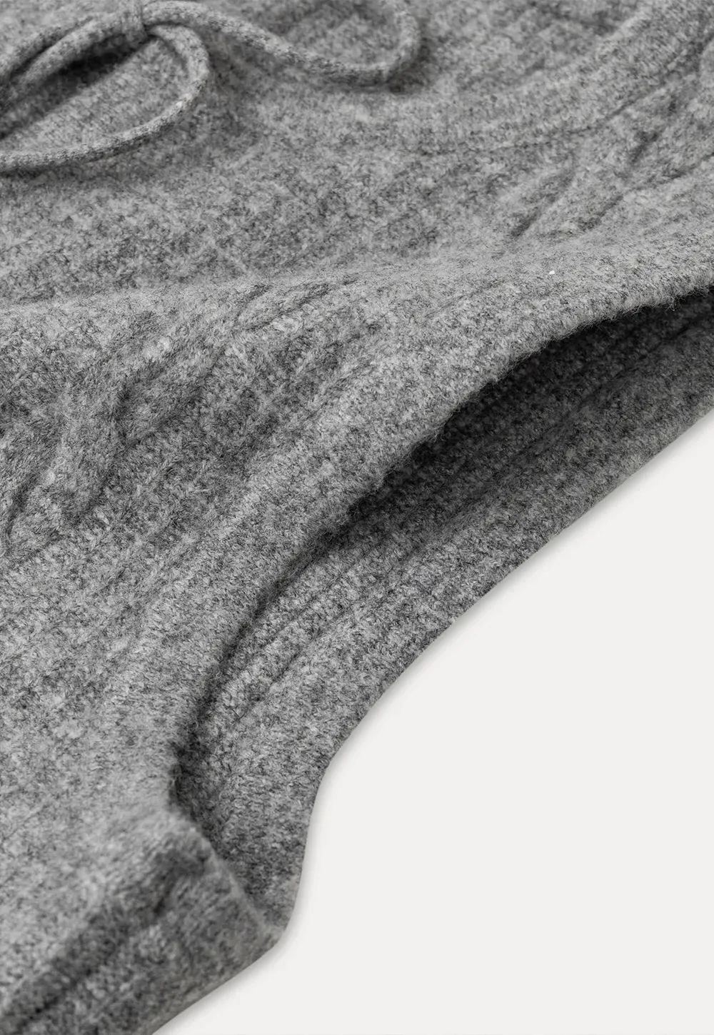Ruffled Collar Knit Vest