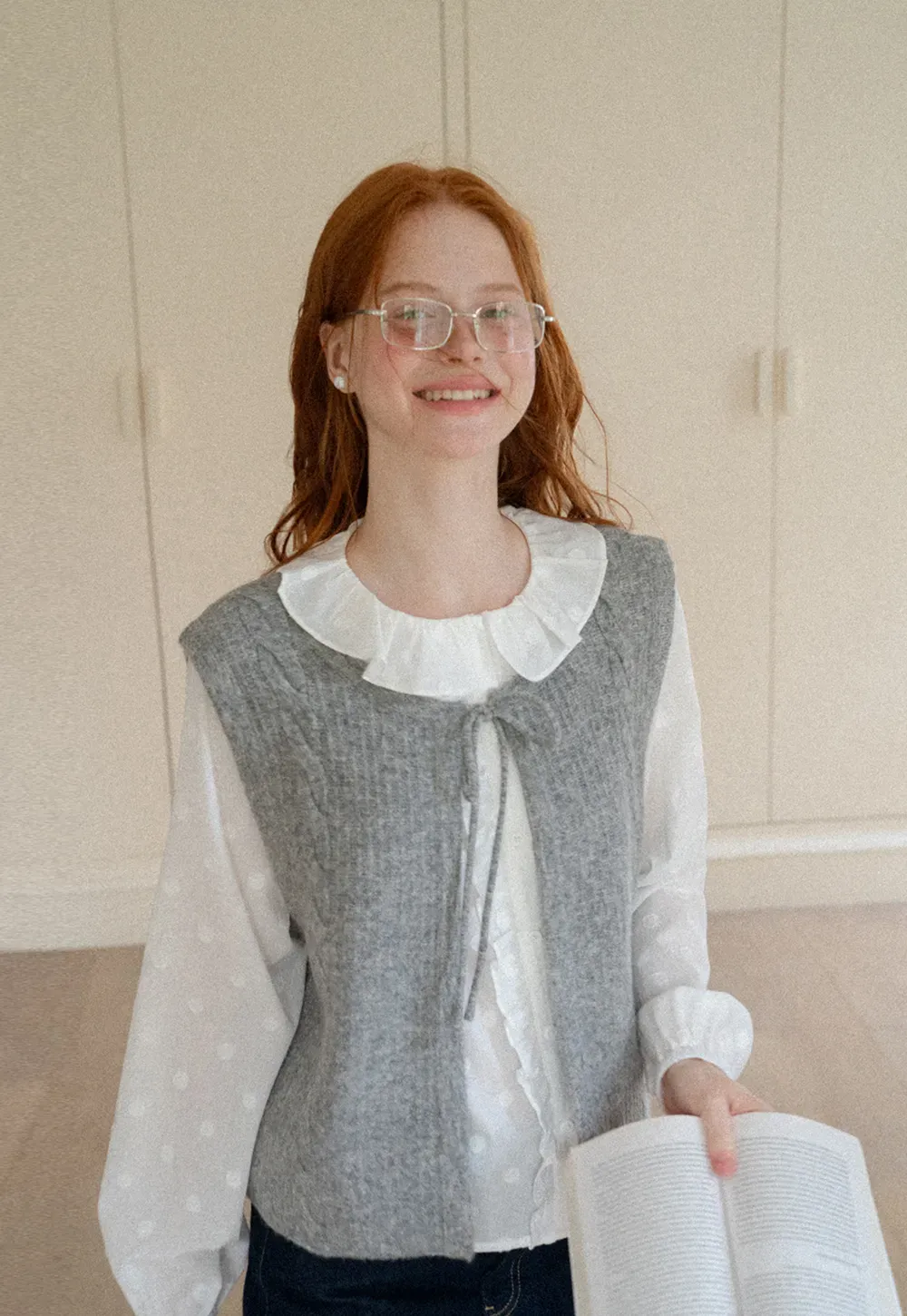 Ruffled Collar Knit Vest