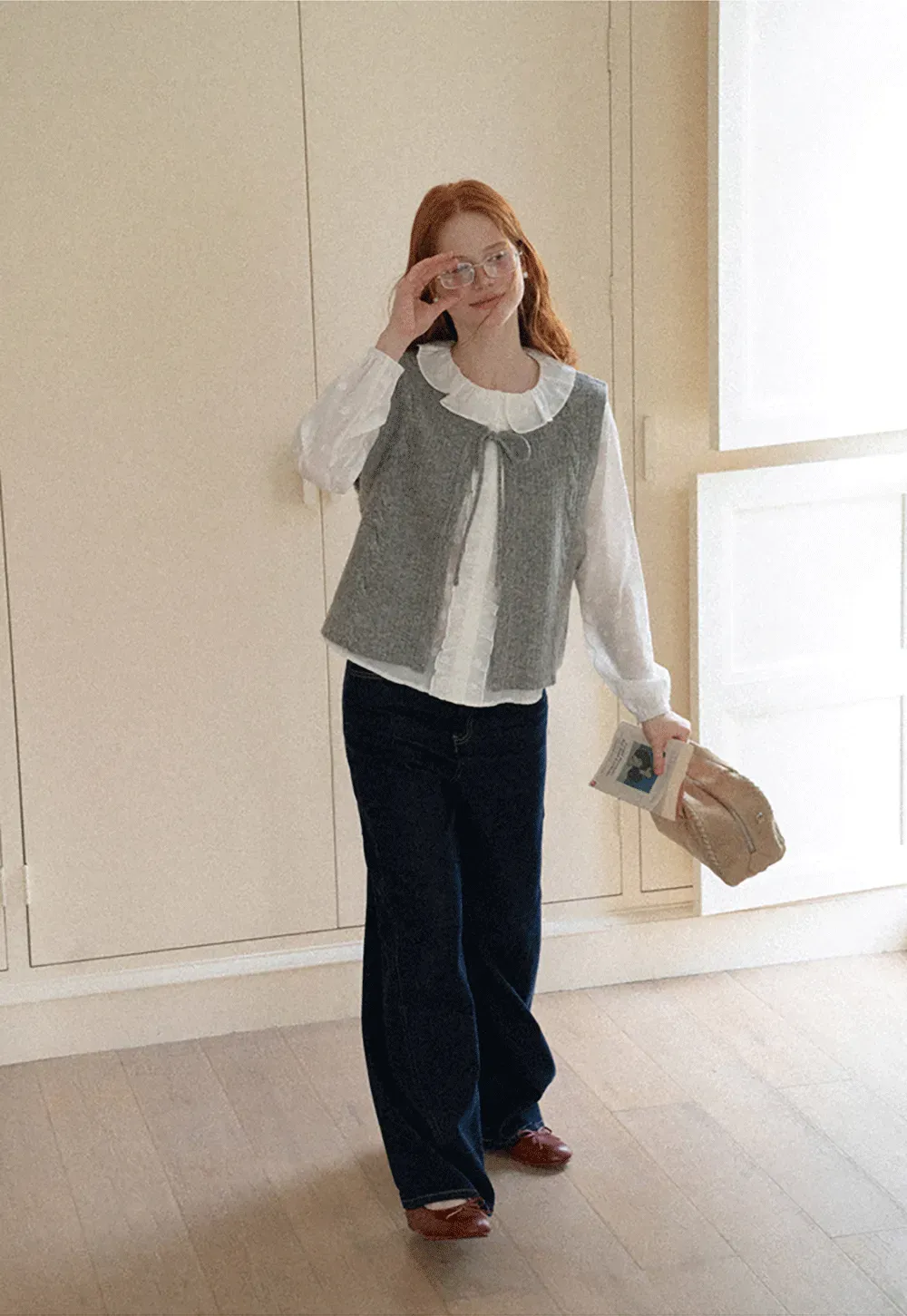 Ruffled Collar Knit Vest