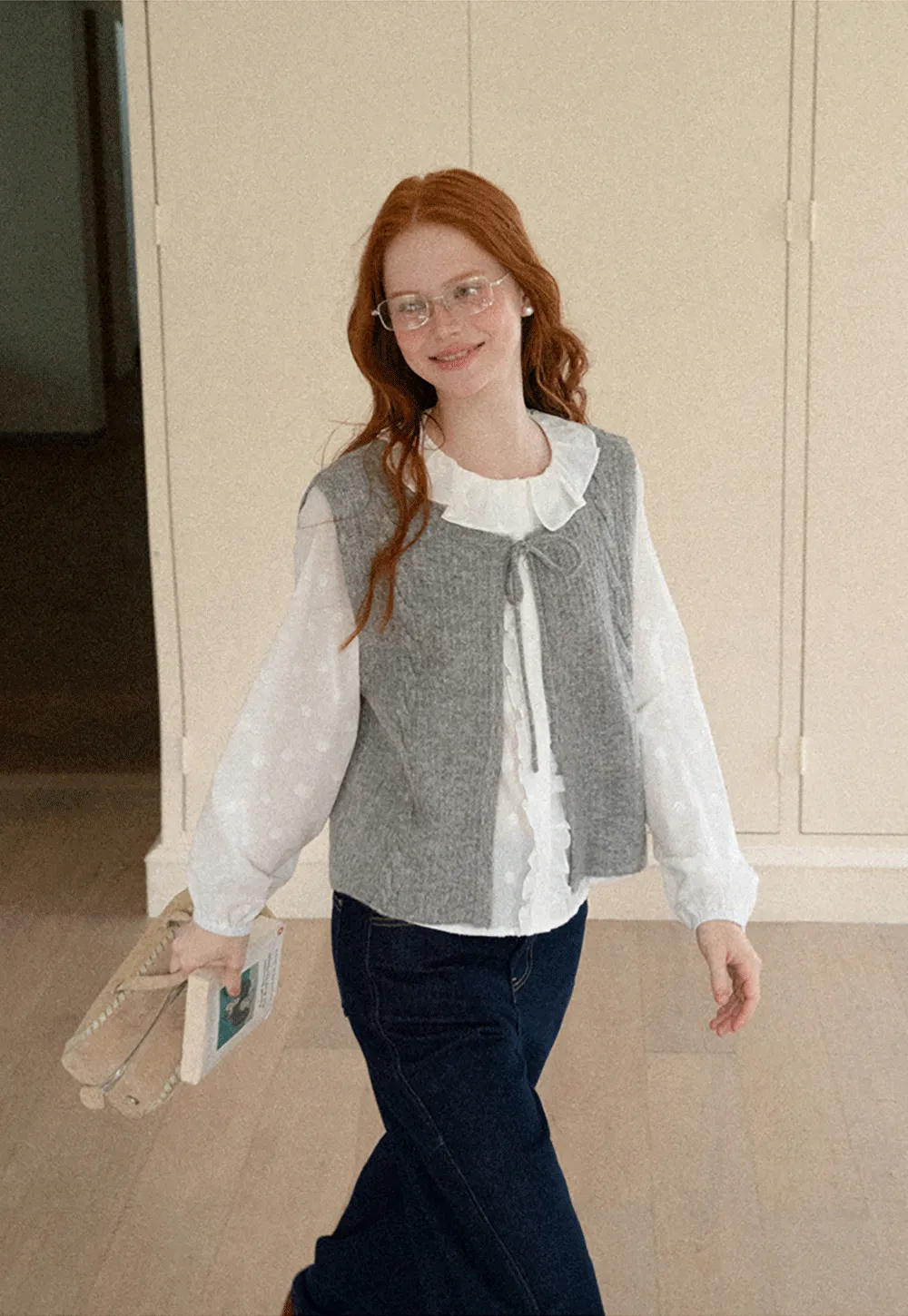 Ruffled Collar Knit Vest