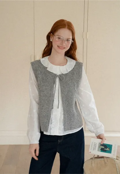 Ruffled Collar Knit Vest
