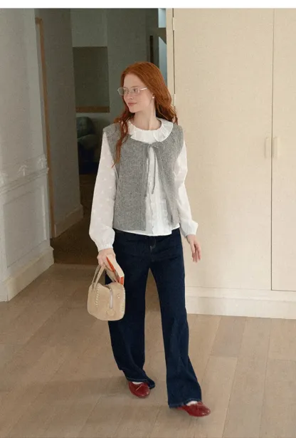 Ruffled Collar Knit Vest