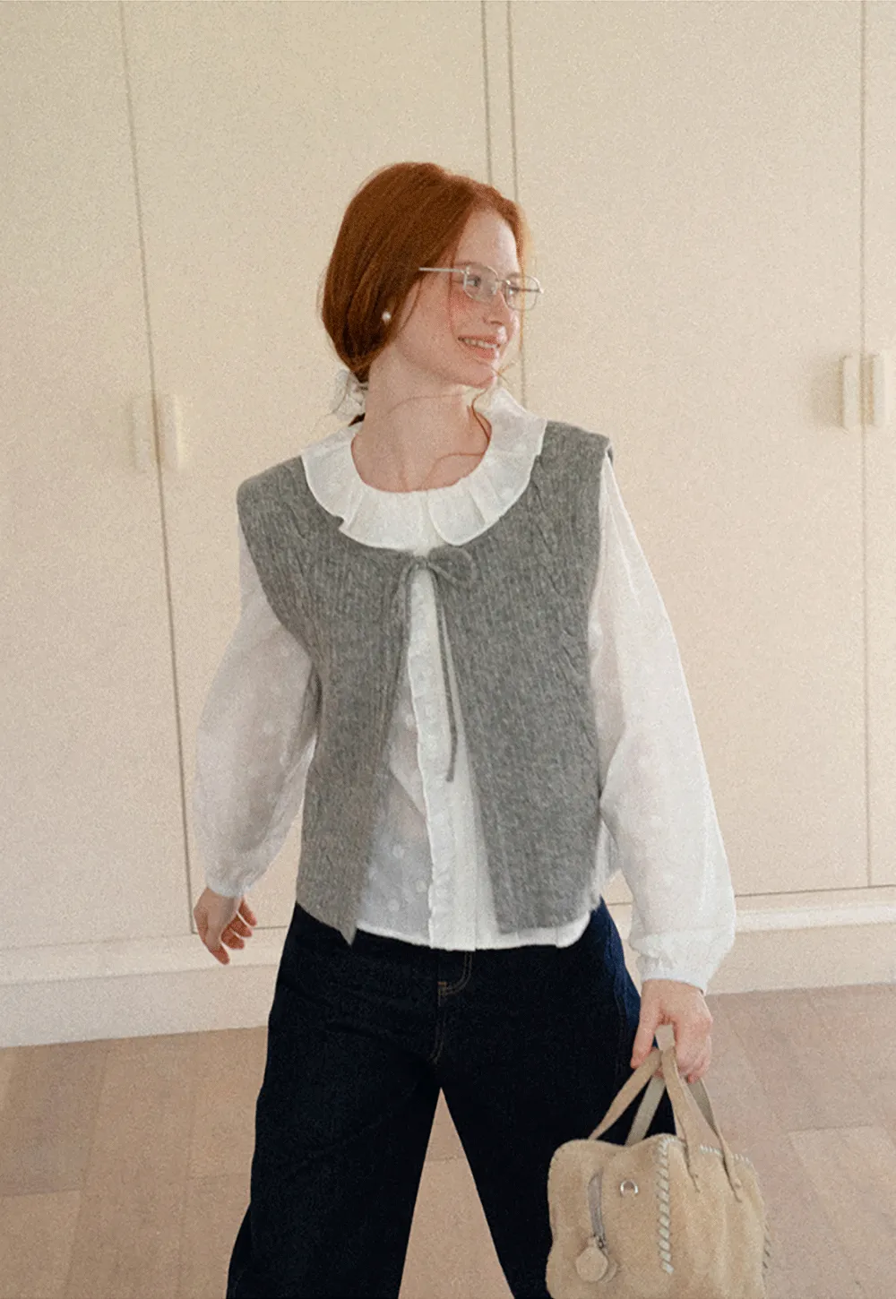 Ruffled Collar Knit Vest