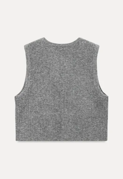 Ruffled Collar Knit Vest